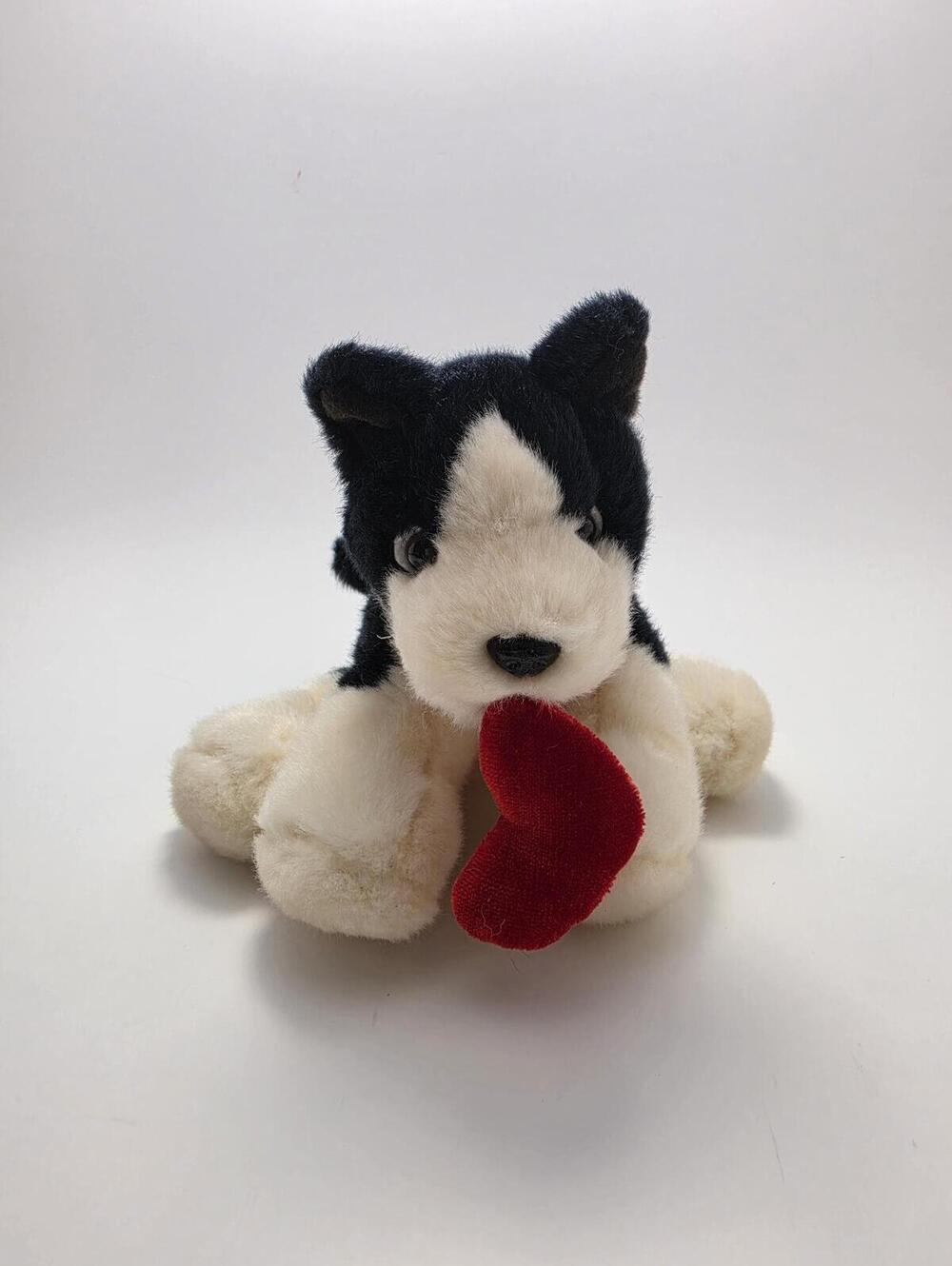 Vintage Russ Berrie Domino Black Cream Boxer Puppy Dog Holding Heart (4 inch)